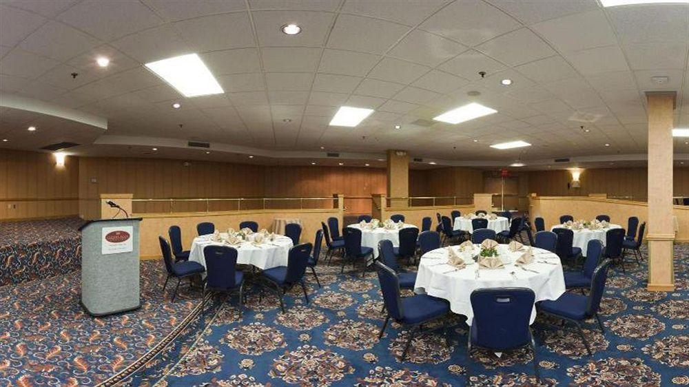 Quality Hotel Conference Center Cincinnati Blue Ash Exterior foto