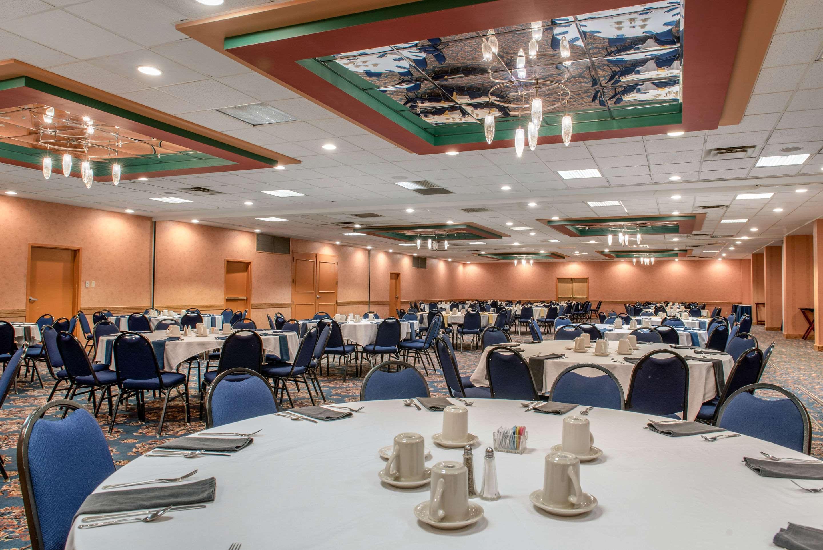 Quality Hotel Conference Center Cincinnati Blue Ash Exterior foto