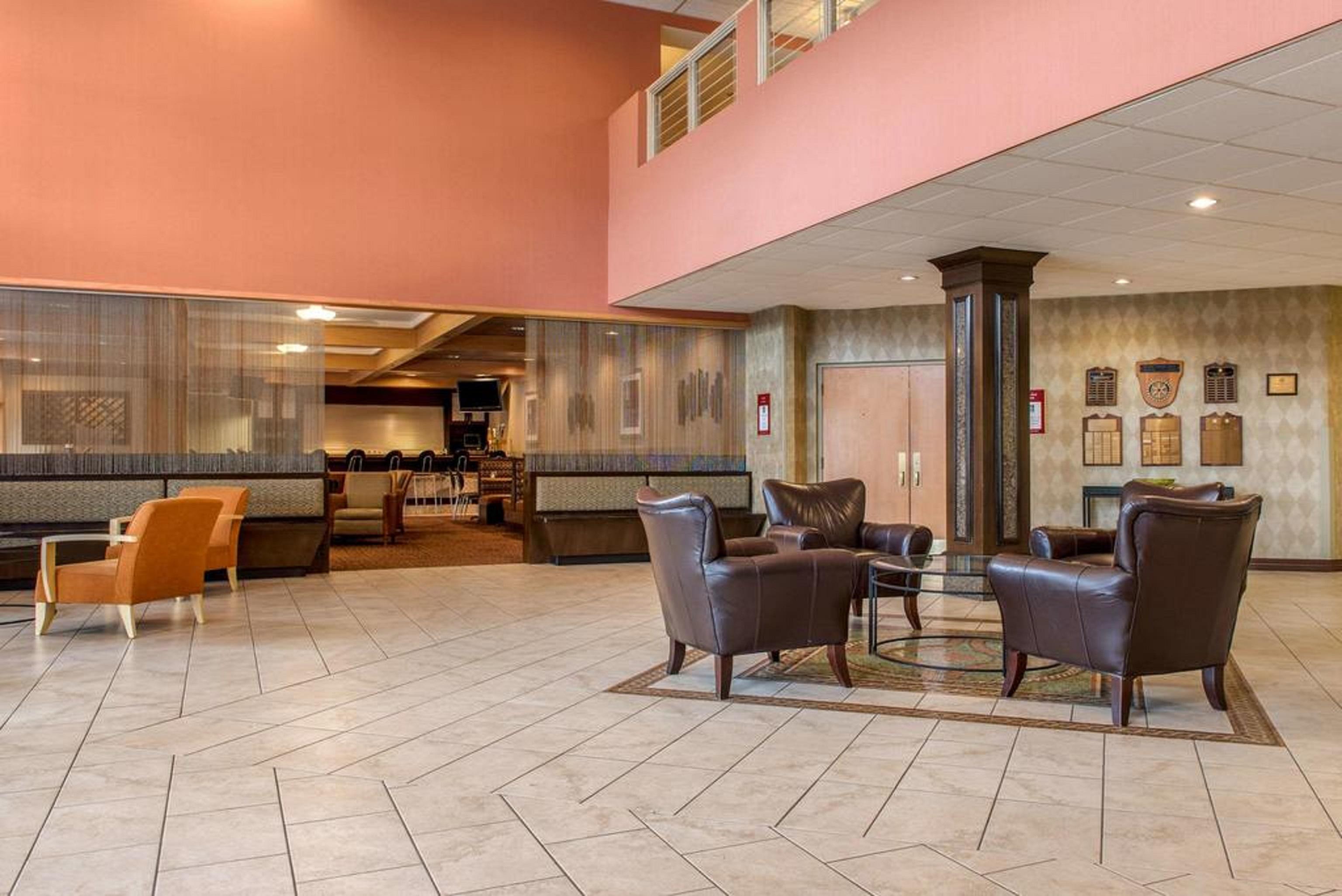 Quality Hotel Conference Center Cincinnati Blue Ash Exterior foto